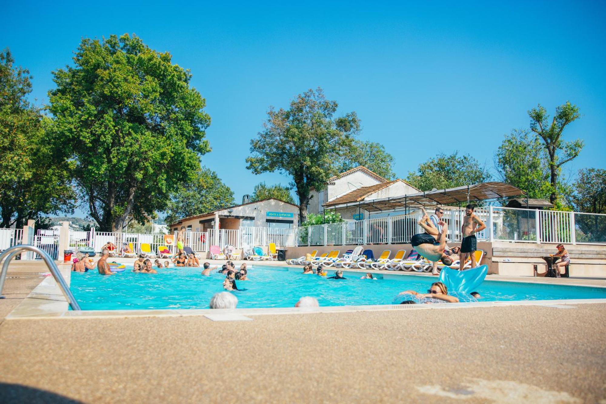 Camping Parc Bellevue Канны Экстерьер фото